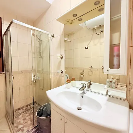 Elia 4 Boulevard Apartmán *